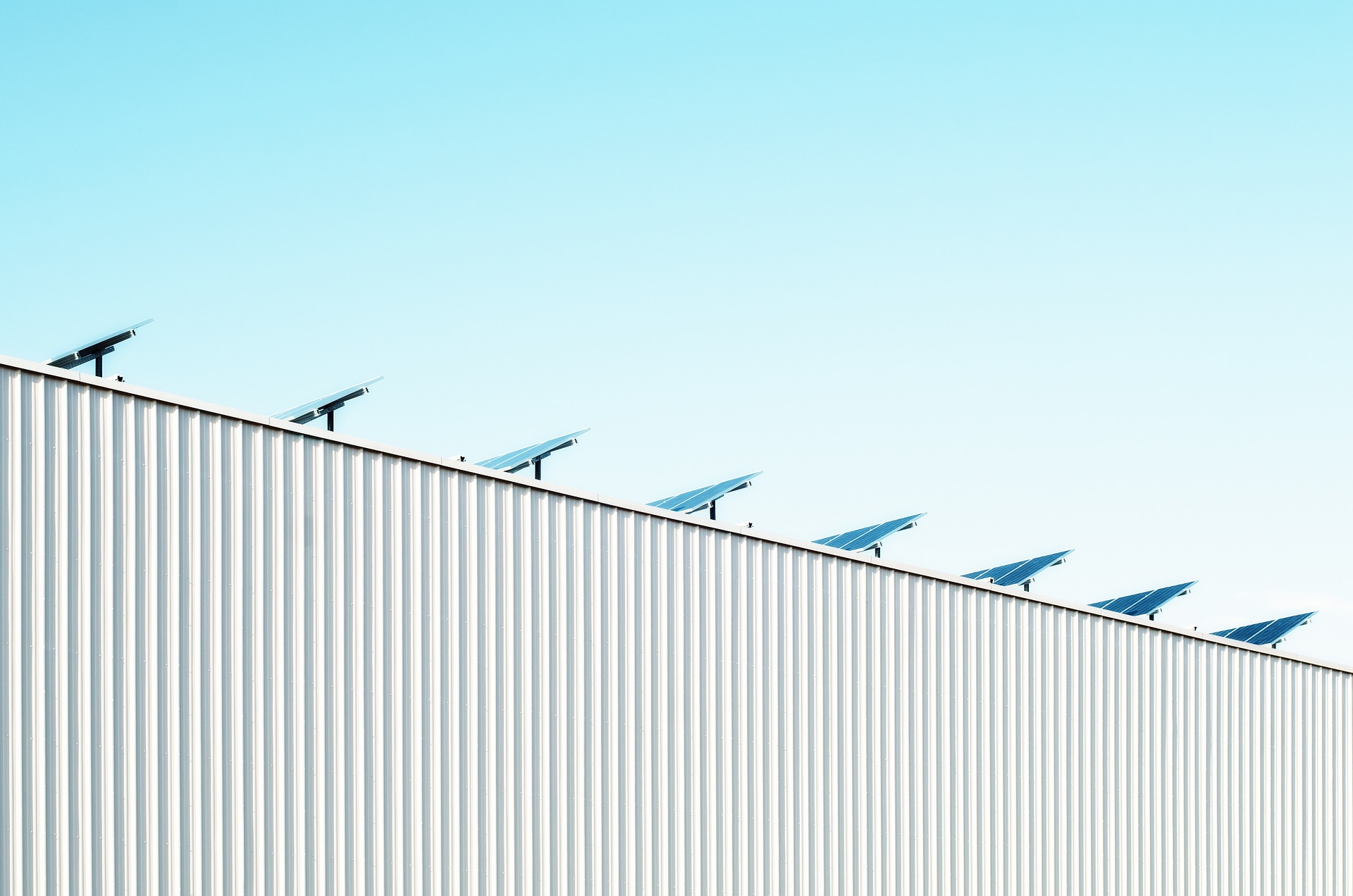 Commercial Solar Panels in Cyprus: What Businesses Need to Know